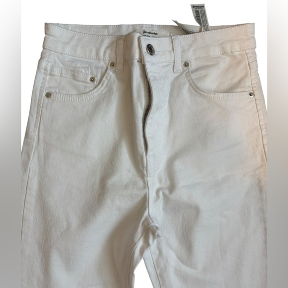 Stradivarius HIgh Waisted White Cream Denim Jeans Straight Leg Size 6 - Picture 9 of 9